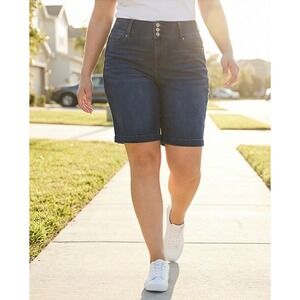 Torrid 28 Denim Jegging Bermuda Shorts Dark Wash High Rise 3-Button NWOT